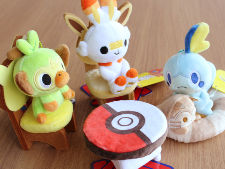 I have never been a big fan of.doll houses but this adorable Pokemon Doll H...
